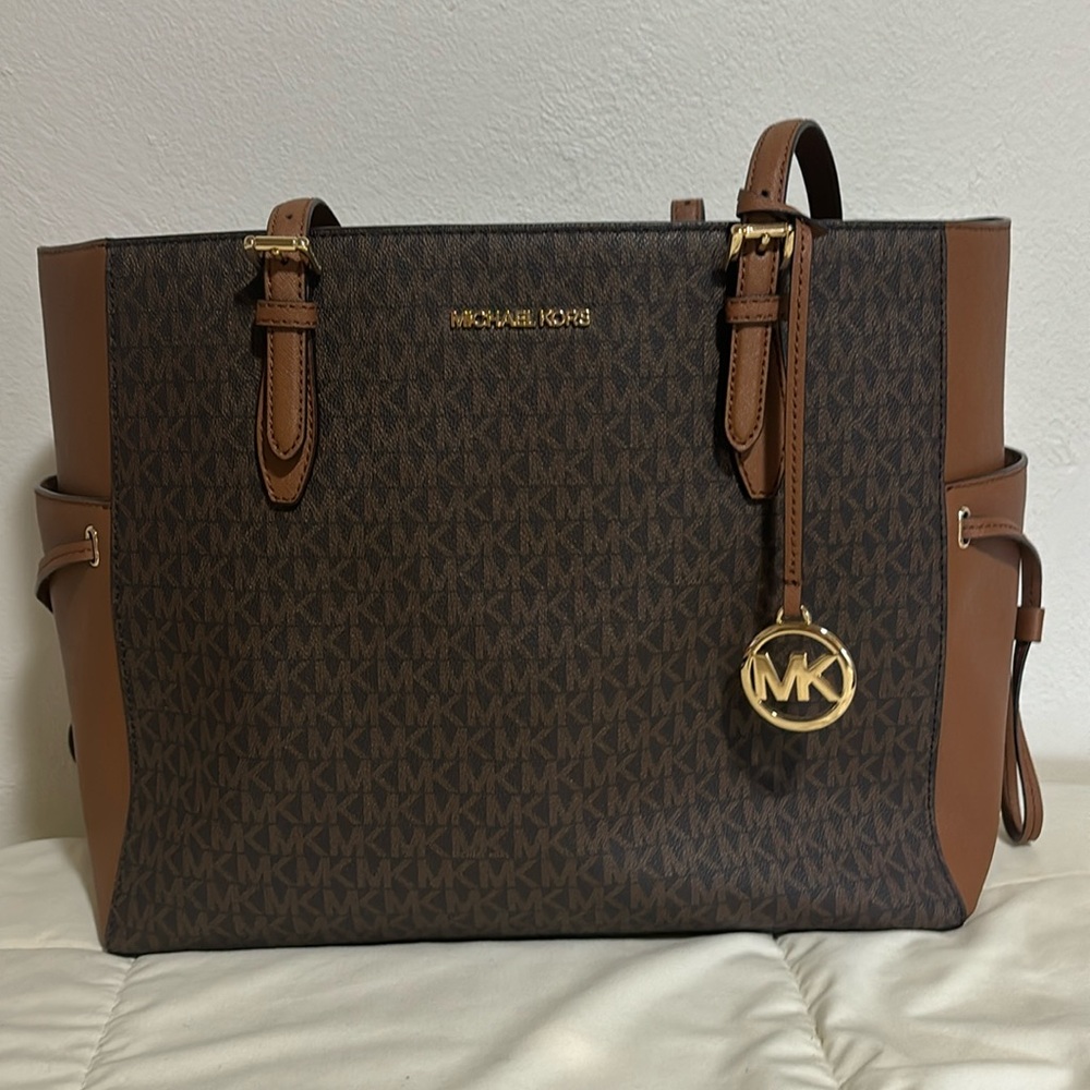 Michael Kors Tote